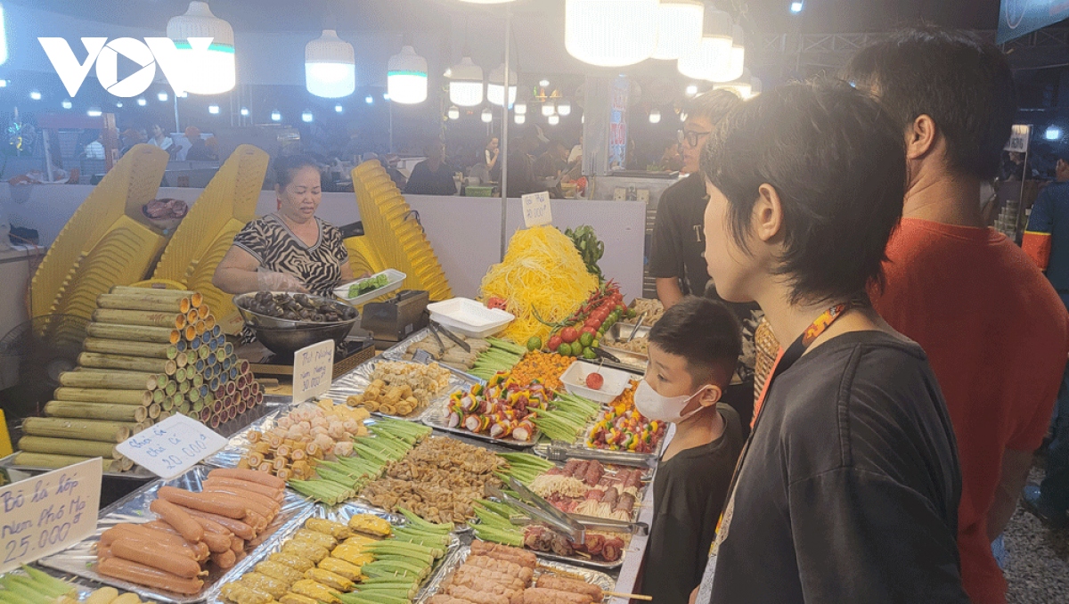 le hoi mua trai chin noi hoi tu cua nhung trai cay ngon nhat mien nam hinh anh 3