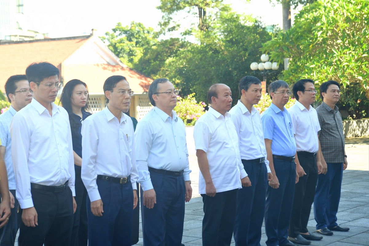 lanh dao vov dang huong tuong niem bac ho tai thanh hoa hinh anh 2