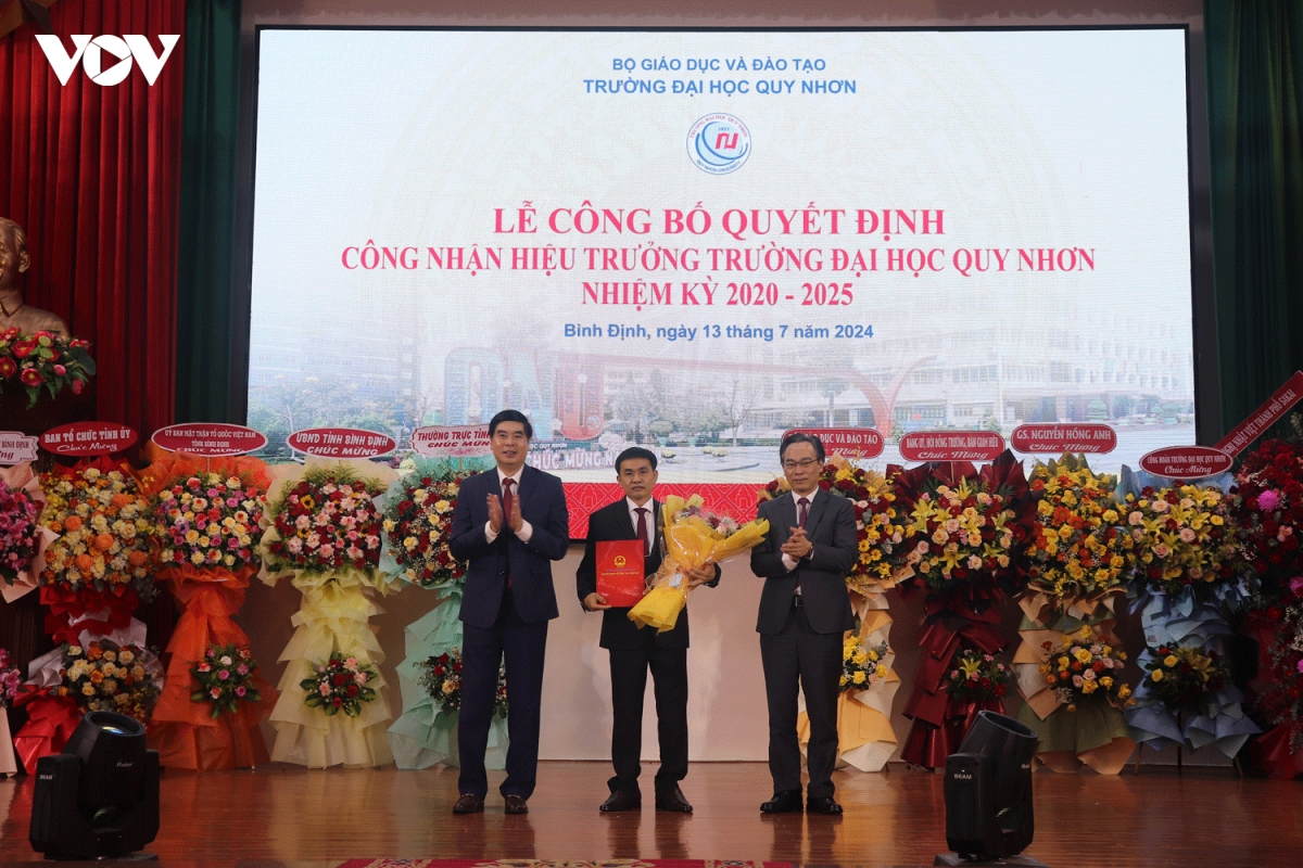 PGS.TS Đoàn Đức Tùng được bổ nhiệm làm Hiệu trưởng Trường Đại học Quy Nhơn