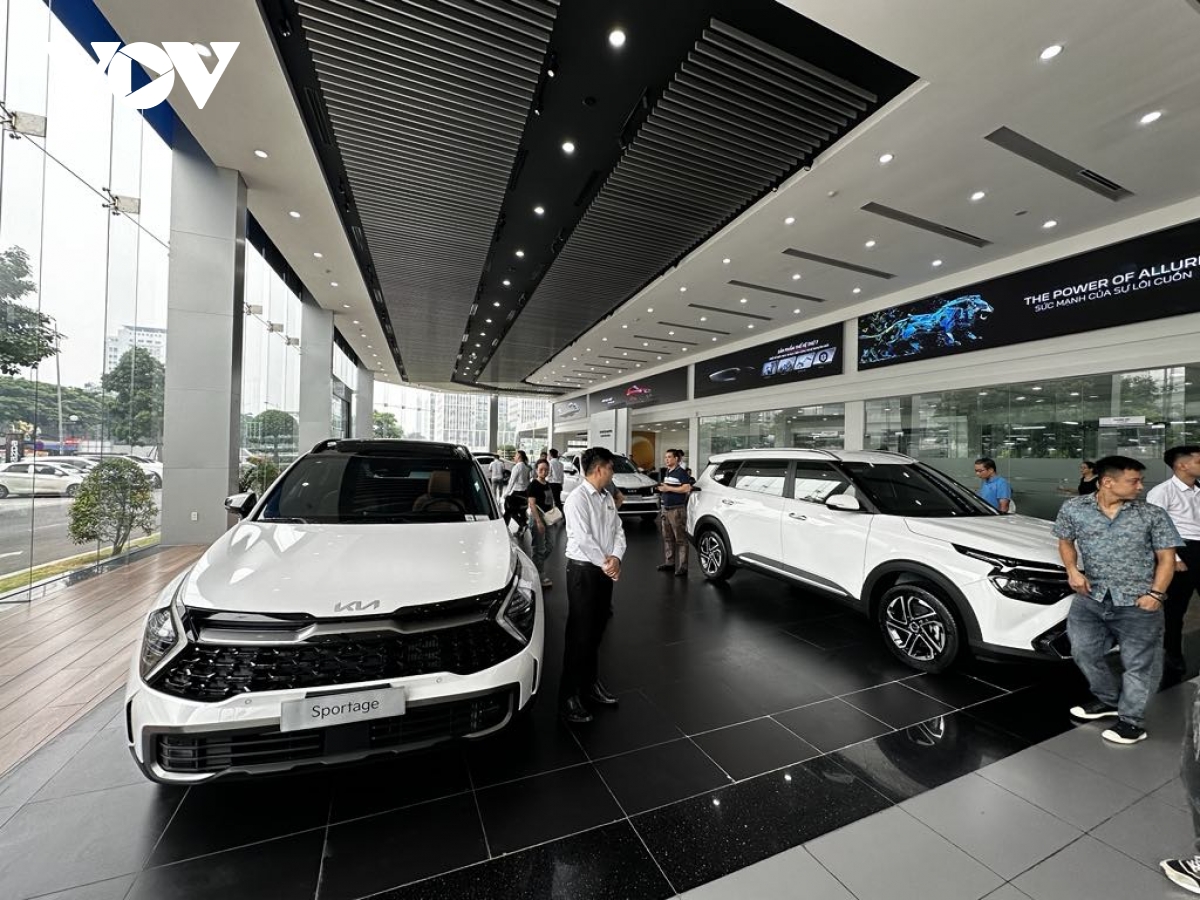 hà nội nghiên cứu tăng lệ phí trước bạ, phí biển số ô tô, xe máy chạy xăng, dầu hình ảnh 3 ha noi nghien cuu tang le phi truoc ba, phi bien so o to, xe may chay xang, dau hinh anh 3