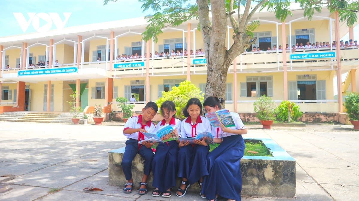 tong bi thu nguyen phu trong - ca cuoc doi vi nuoc vi dan hinh anh 1