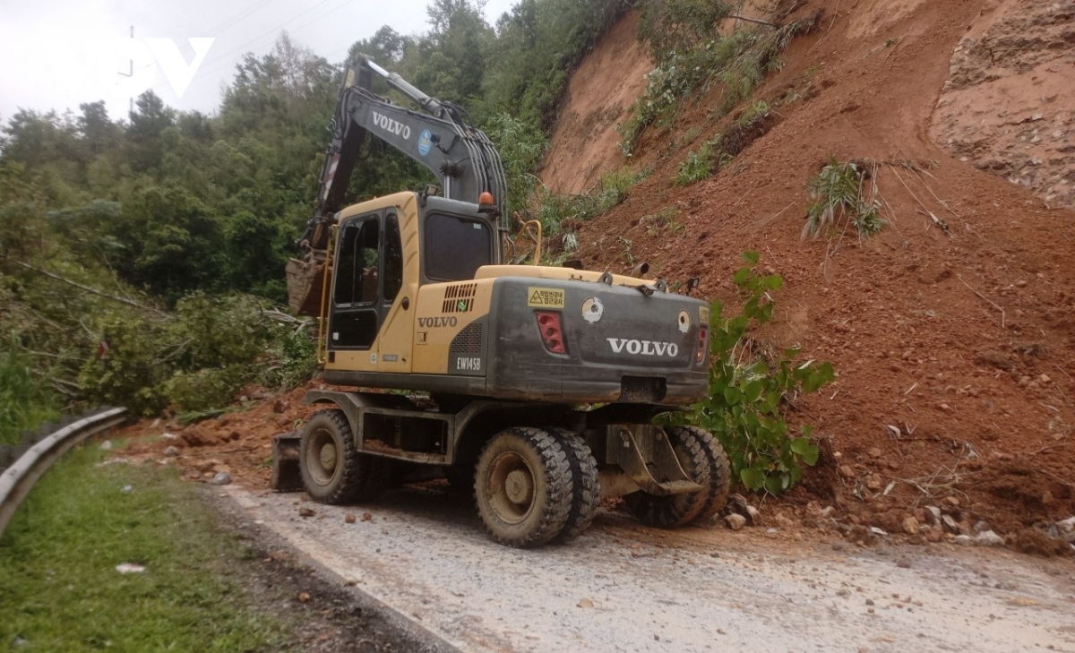 Cao Bằng thông xe tuyến Quốc lộ 3 sau nhiều giờ ngưng trệ