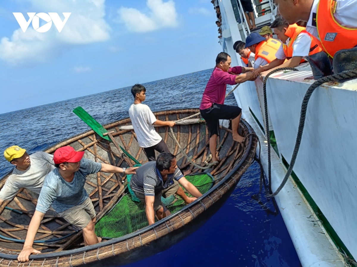 Phối hợp tuyên truyền, xây dựng “thế trận lòng dân” bảo vệ vững chắc biển đảo