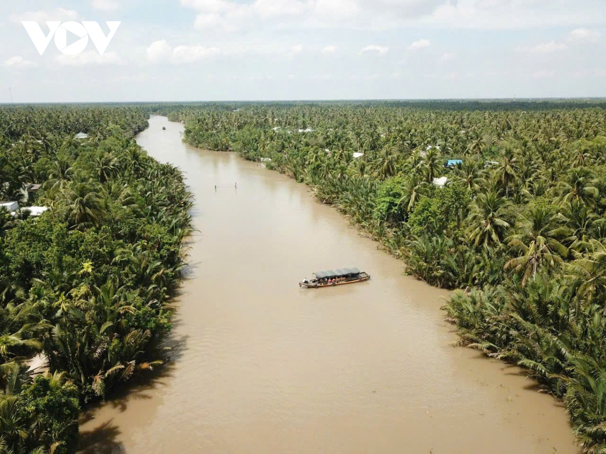 Bến Tre xây hồ, đắp đập ngăn mặn, tạo dòng nước ngọt