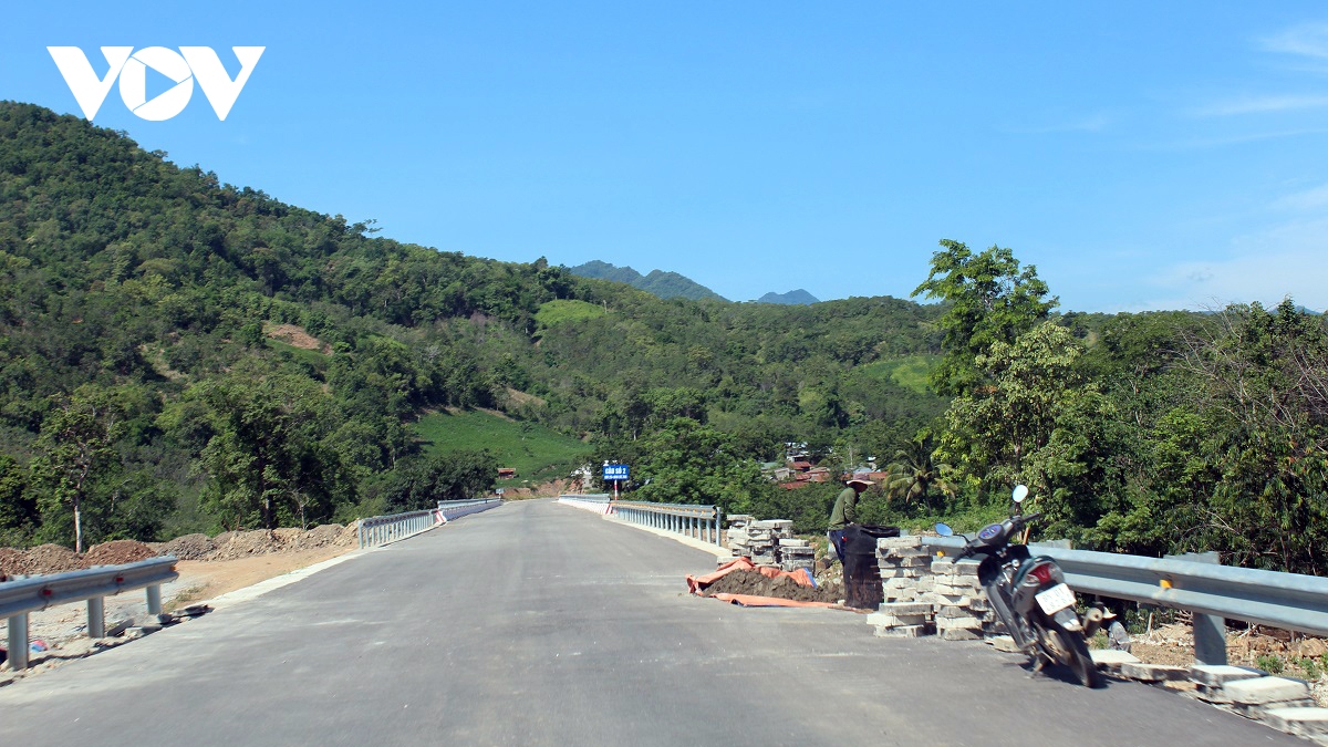 Duong noi ninh thuan - lam Dong van cho mat bang hinh anh 2