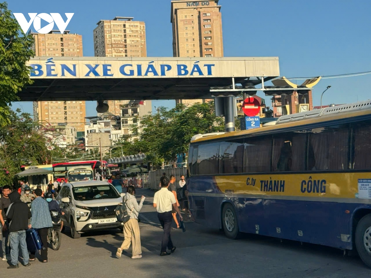 ben xe ha noi dong nghet nguoi ve que nghi le 2 9 hinh anh 18