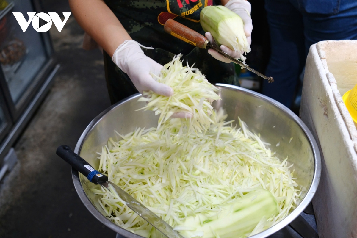 somtam - mon an dan da ngon kho cuong cua vung Dong bac thai lan hinh anh 5