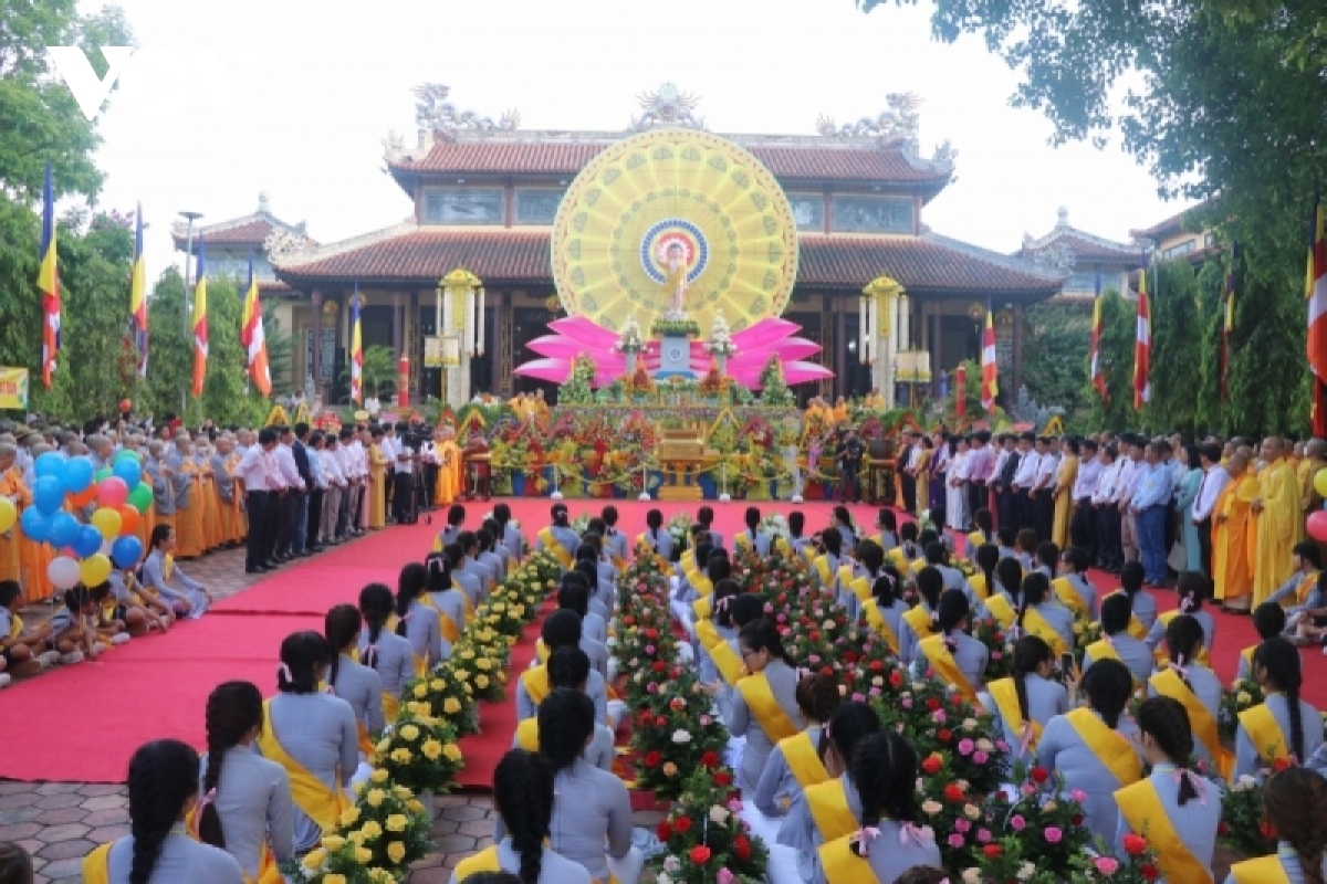 Vietnam unwaveringly respects right to freedom of belief and religion of all people