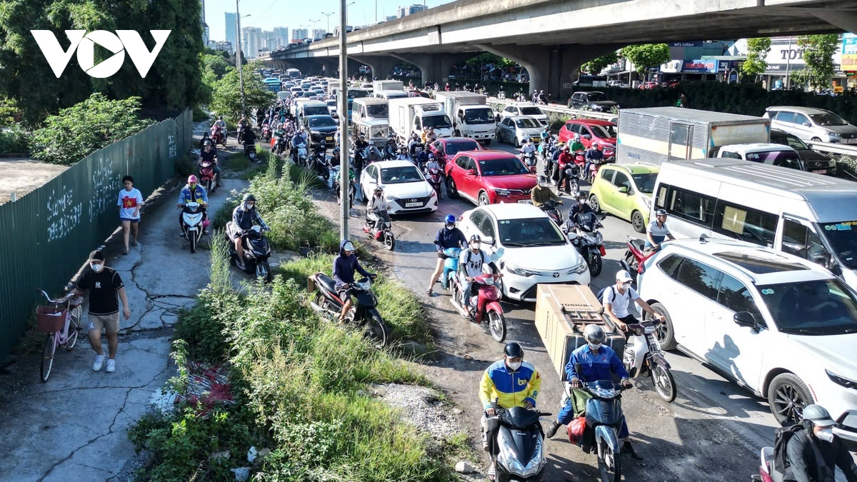 nguoi dan roi ha noi di nghi le 2 9, cac cua ngo giao thong un tac hinh anh 11