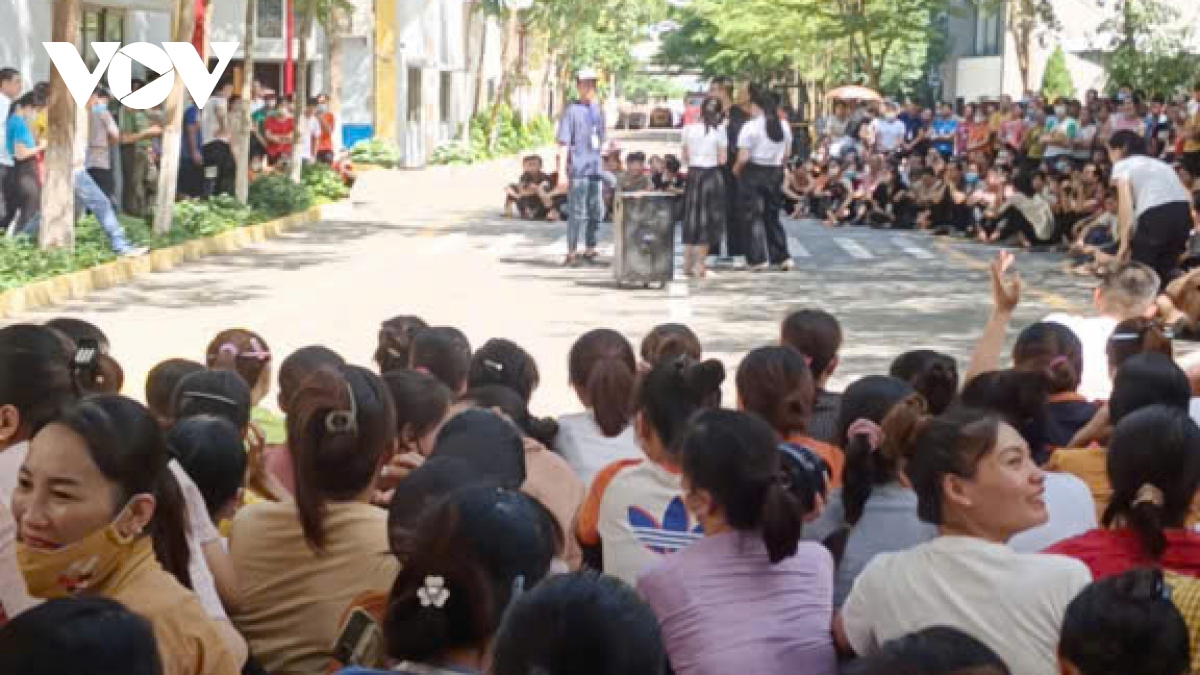 Thanh Hoá: Hàng trăm công nhân đình công nghỉ việc