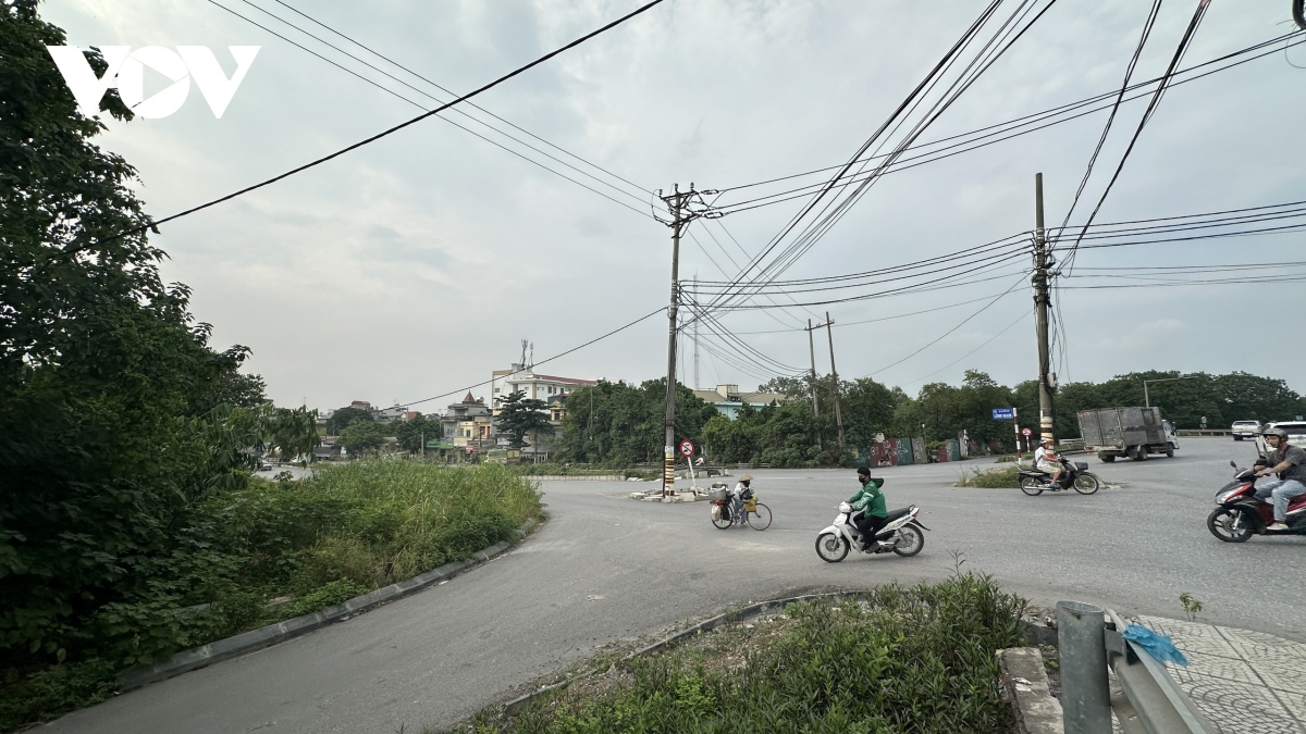 《名侦查柯北灰本哀物语乌铁的微妙列车》动漫