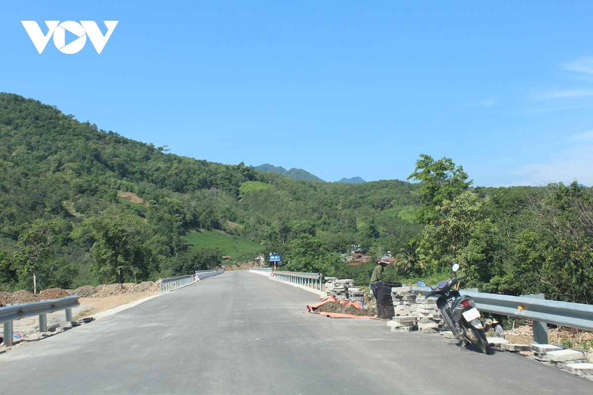 Duong noi ninh thuan - lam Dong van cho mat bang hinh anh 2