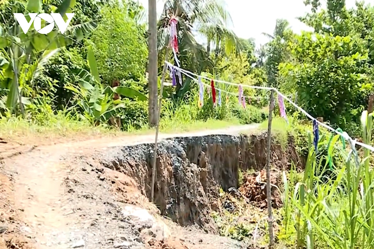 vĩnh long bước vào mùa mưa tình hình sạt lở diễn biến phức tạp hình ảnh 2 vinh long buoc vao mua mua tinh hinh sat lo dien bien phuc tap hinh anh 2