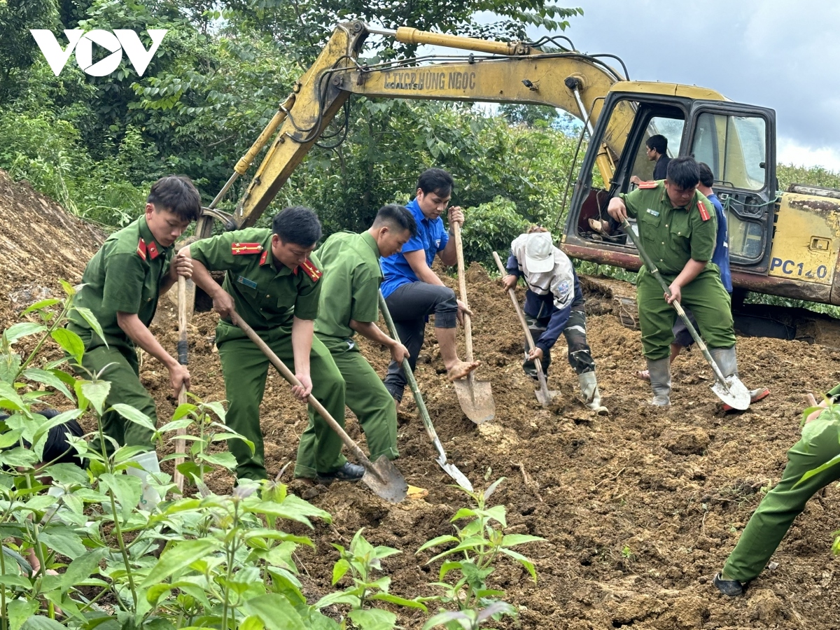 bo cong an khoi cong xay dung nha cho dong bao bi anh huong boi thien tai hinh anh 3