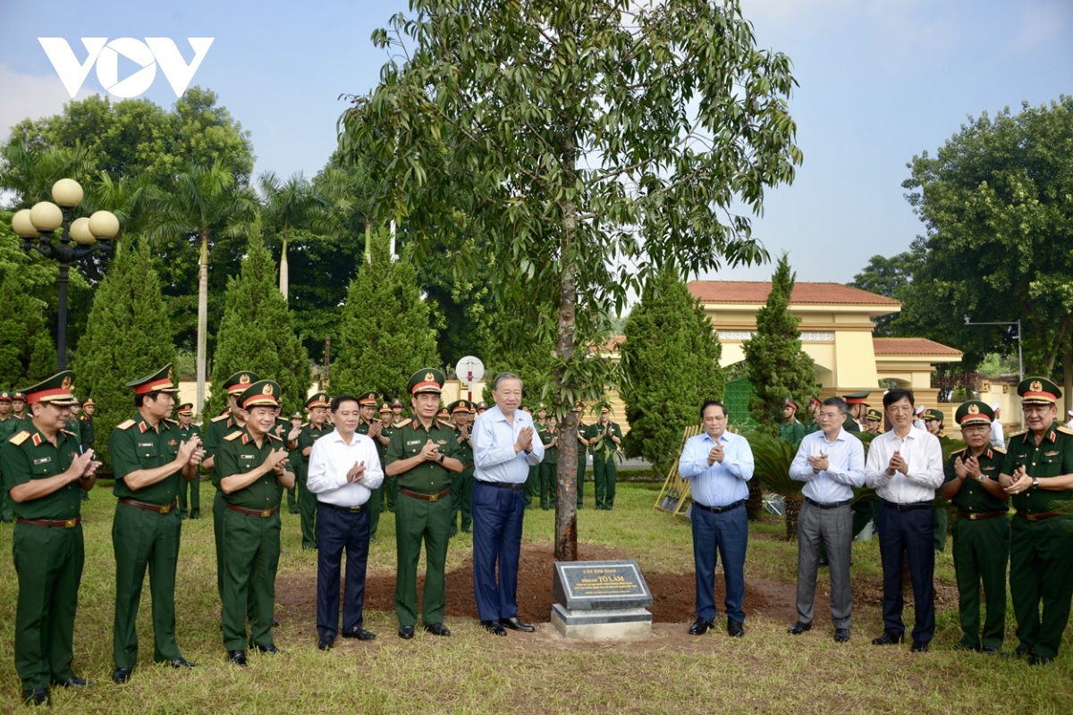 tong bi thu, chu tich nuoc to lam chu tri hoi nghi voi ban thuong vu quan uy trung uong hinh anh 2