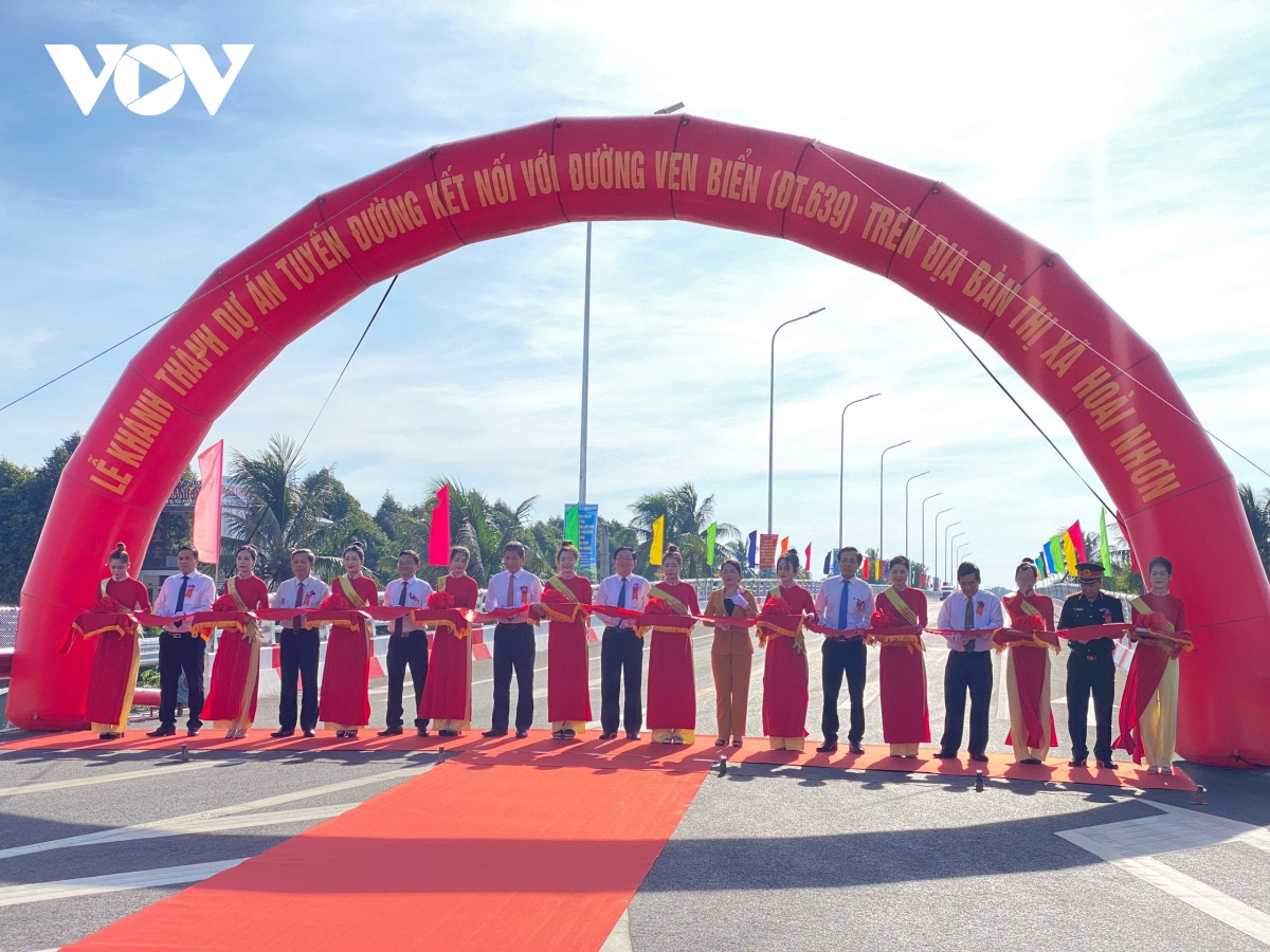 binh Dinh khanh thanh duong ket noi ven bien voi cao toc bac - nam hinh anh 1