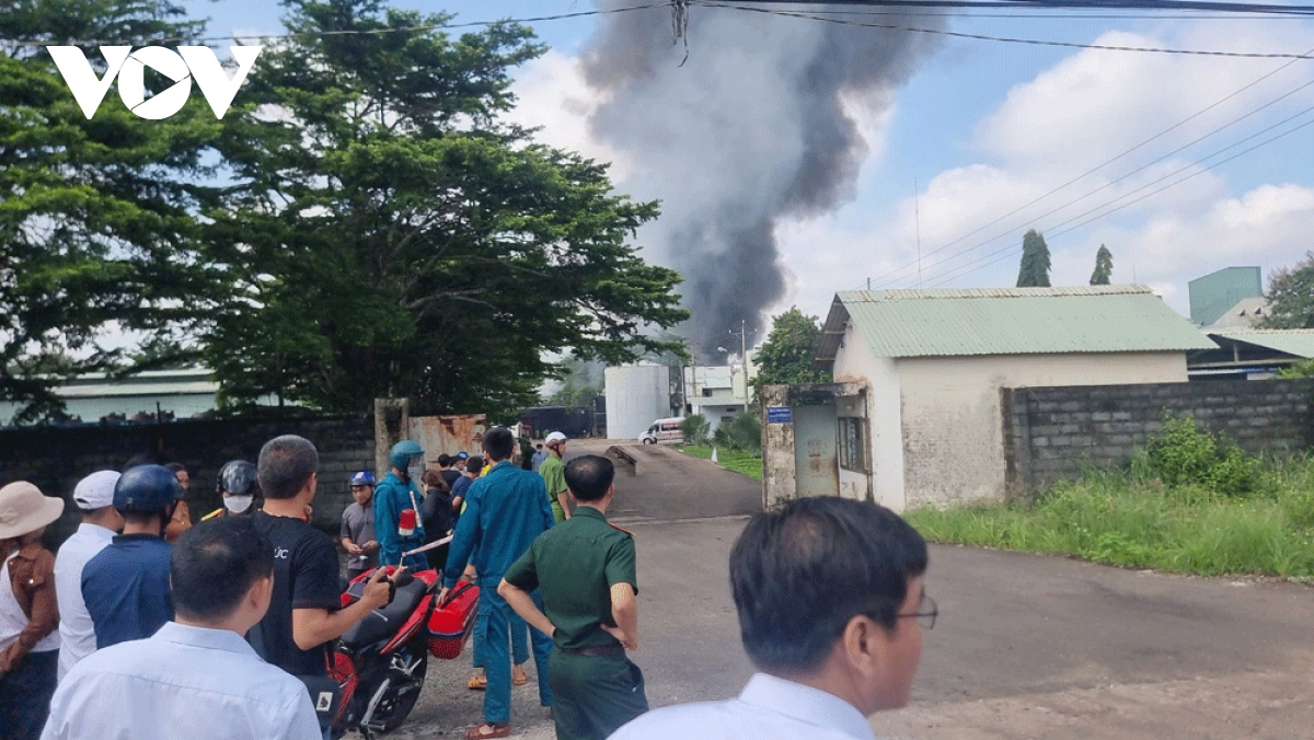 no bon chua dau khi dang sua chua, tho co khi o binh phuoc tu vong hinh anh 1