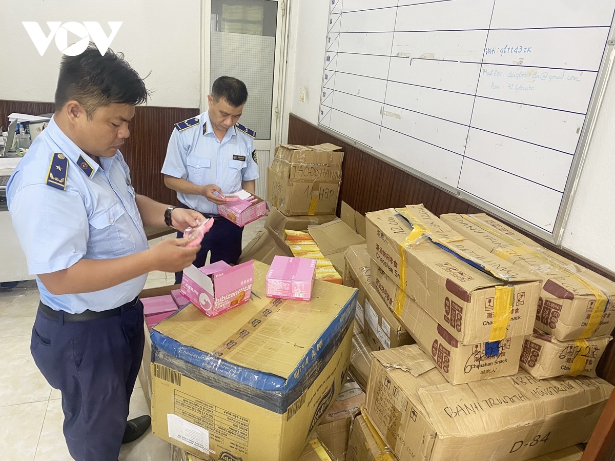 thị trường bánh trung thu tại Đà nẵng đa dạng mẫu mã, giá cả tăng nhẹ hình ảnh 2 thi truong banh trung thu tai Da nang da dang mau ma, gia ca tang nhe hinh anh 2