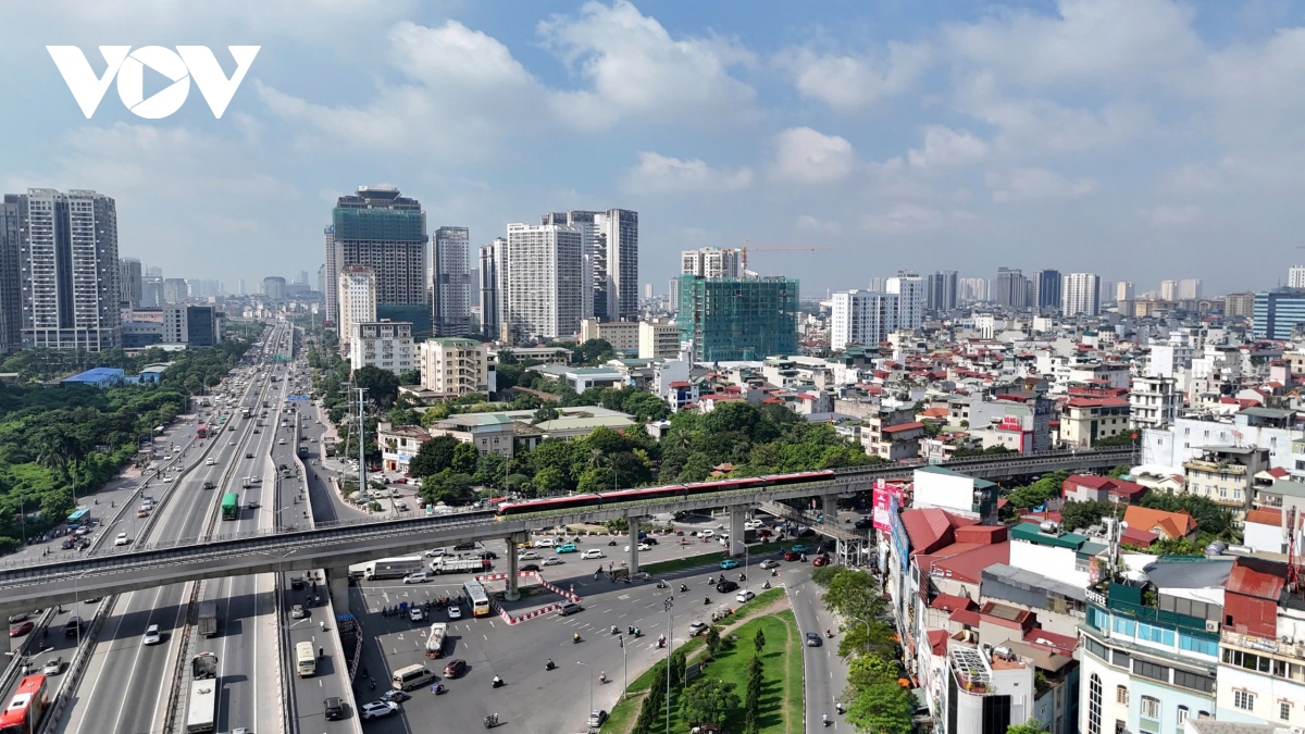 nguoi dan thu do hao huc trai nghiem mien phi metro nhon - ga ha noi hinh anh 18