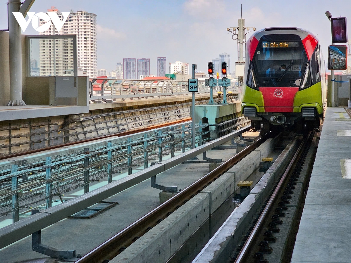 Cận cảnh Metro Nhổn