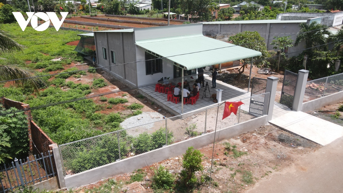 hang tram ho dong bao dan toc thieu so o ba ria vung tau da co nha moi hinh anh 2