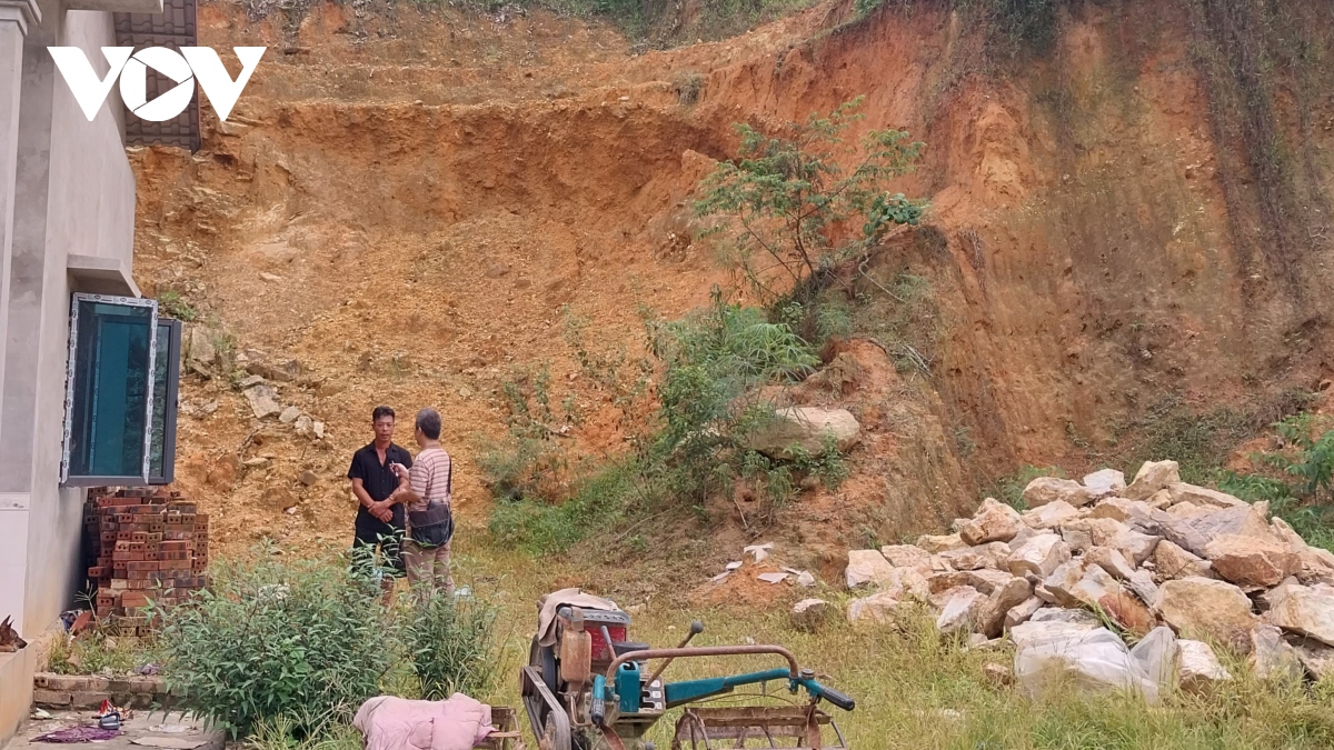 nguoi dan vung sat lo o tuyen quang Di khong duoc, o chang xong hinh anh 3