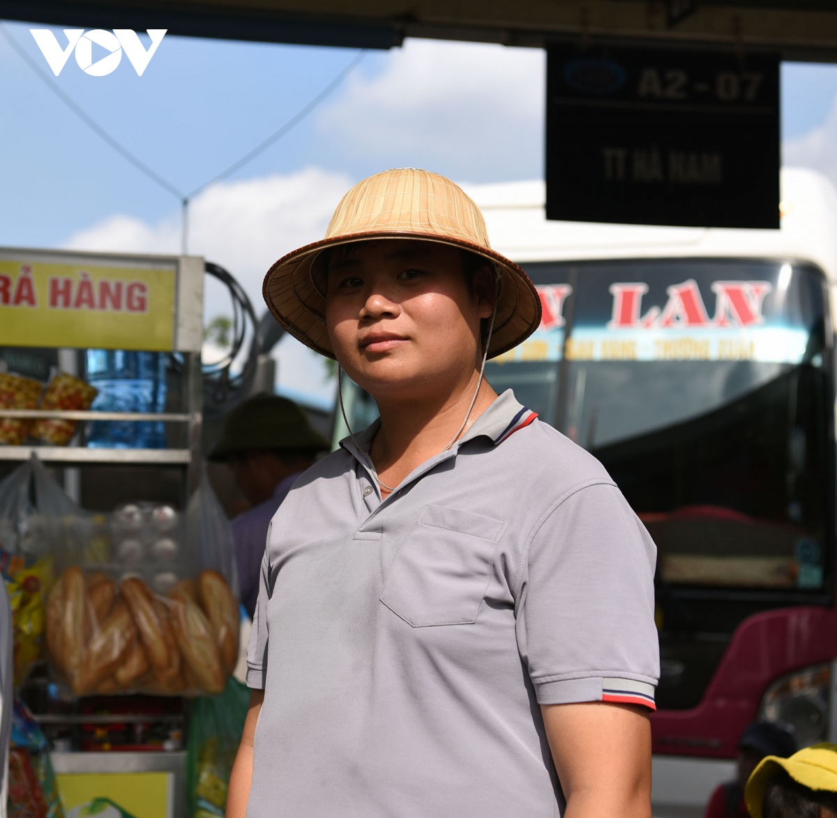 ben xe ha noi ha nhiet , nguoi dan ve que thuan tien hinh anh 12