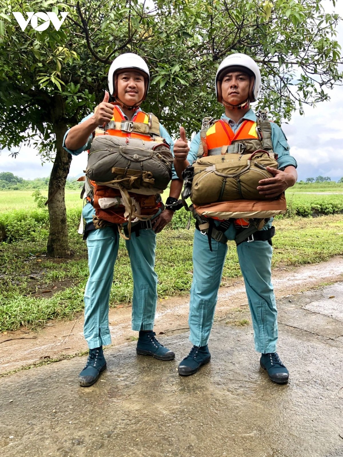 phi cong du luyen tap cho hoi thao cuu ho cuu nan duong khong hinh anh 6