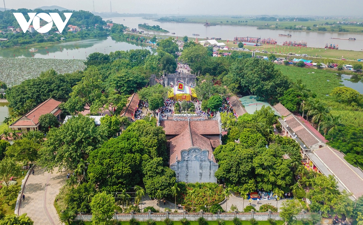 chiem nguong quan the di tich yen tu - vinh nghiem - con son, kiep bac hinh anh 5