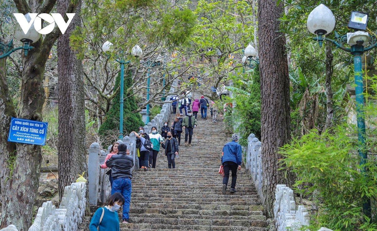 chiem nguong quan the di tich yen tu - vinh nghiem - con son, kiep bac hinh anh 7