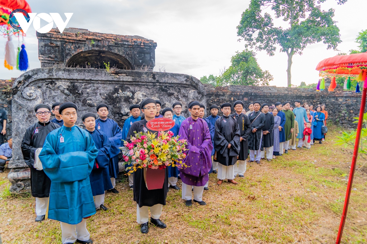 tri thuc may, mac ao dai hue tro thanh di san van hoa phi vat the quoc gia hinh anh 4