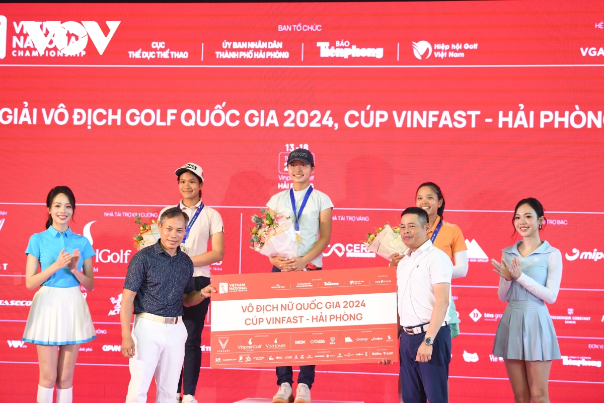 giai vo dich golf quoc gia 2024 chuc an va Duc son dang quang thuyet phuc hinh anh 5