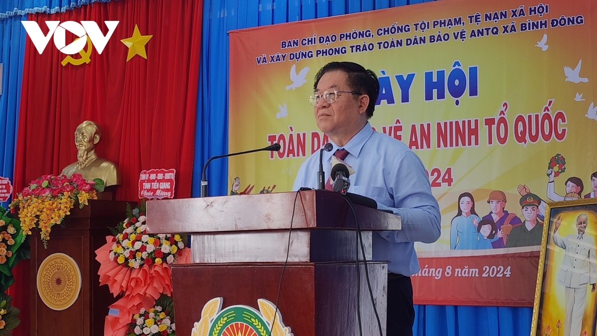 Ong nguyen trong nghia du ngay hoi toan dan bao ve an ninh to quoc o tien giang hinh anh 1