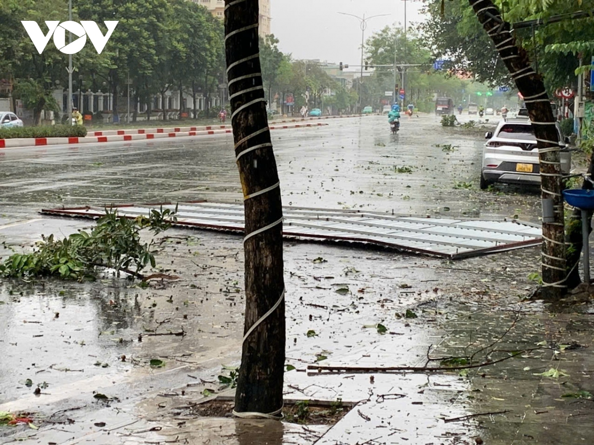 truc tiep bao so 3 dang tren dat lien quang ninh, hai phong, giat cap 16 hinh anh 21