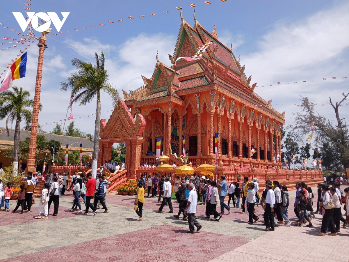 ngoi chua trong doi song van hoa dong bao khmer hinh anh 1