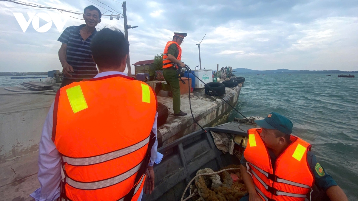 quang ninh, nghe an cam bien tu sang nay hinh anh 2