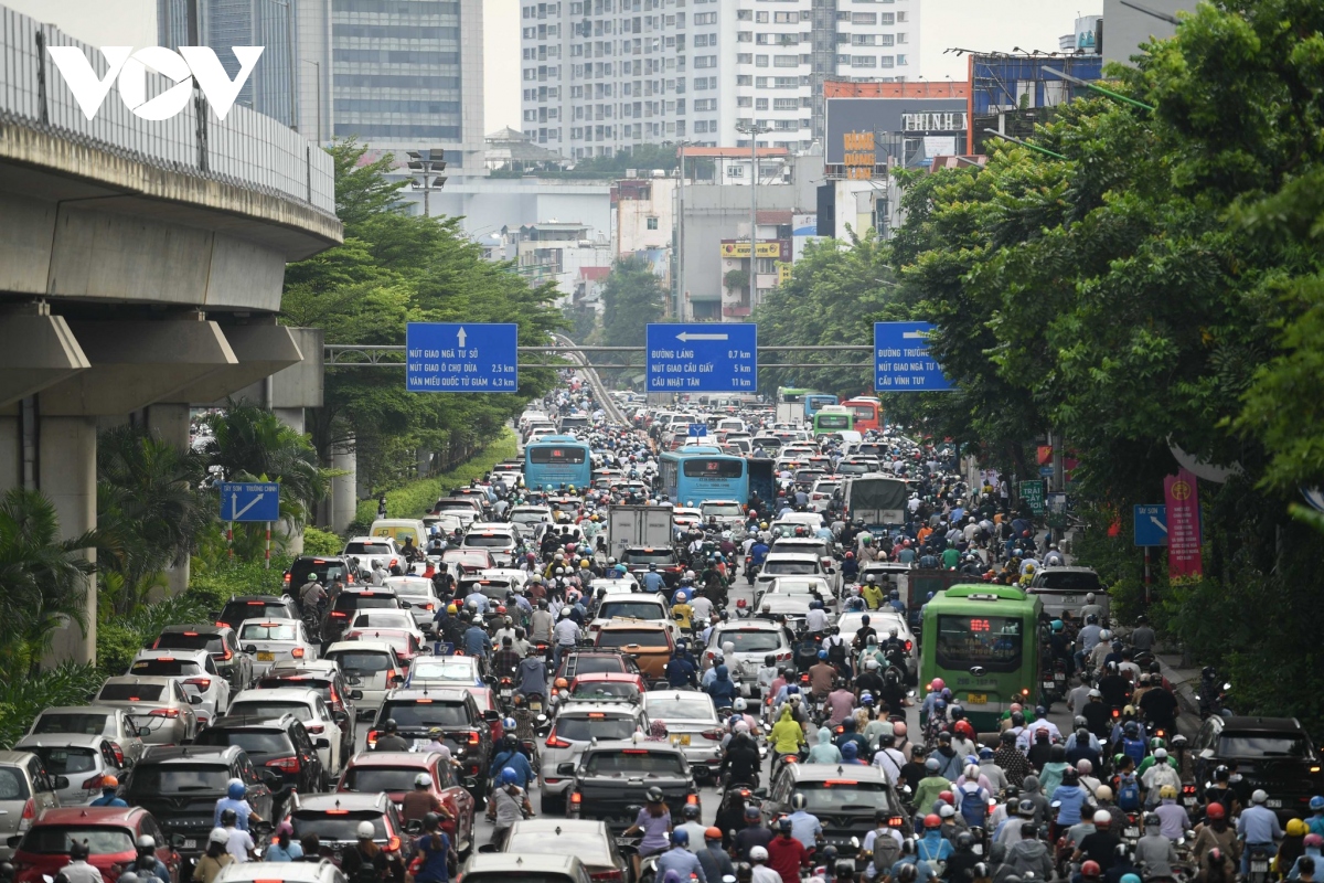 Duong ha noi un tac nghiem trong ngay khai giang hinh anh 1