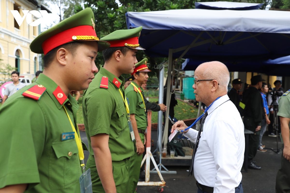 ba truong my lan va 33 dong pham hau toa vu rua tien, phat hanh trai phieu khong hinh anh 3