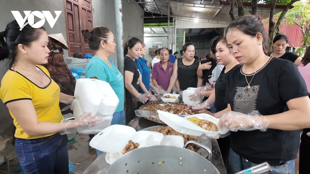 Am long nhung suat com thien nguyen tai huyen bac quang, tinh ha giang hinh anh 2