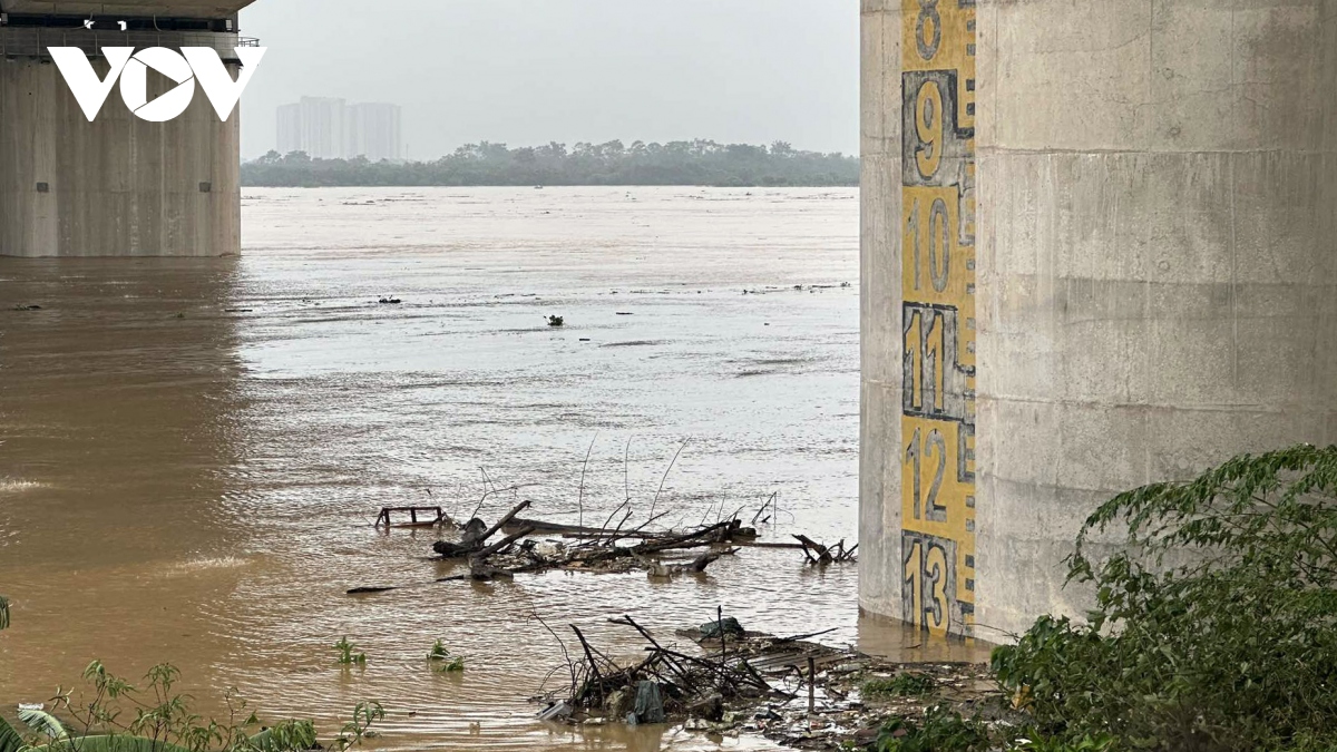 ha noi ra cong dien hoa toc ung pho voi lu lon tren cac tuyen song hinh anh 1