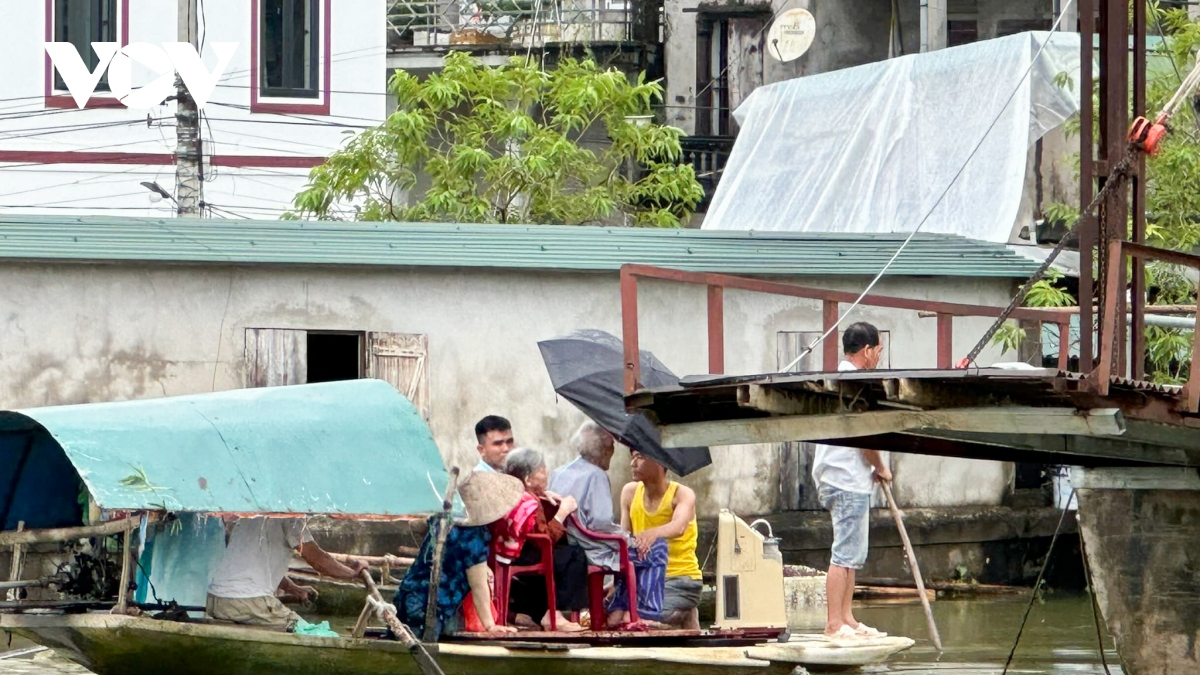 hang nghin ho dan o ninh binh bi ngap nang khi nuoc lu dang cao hinh anh 24