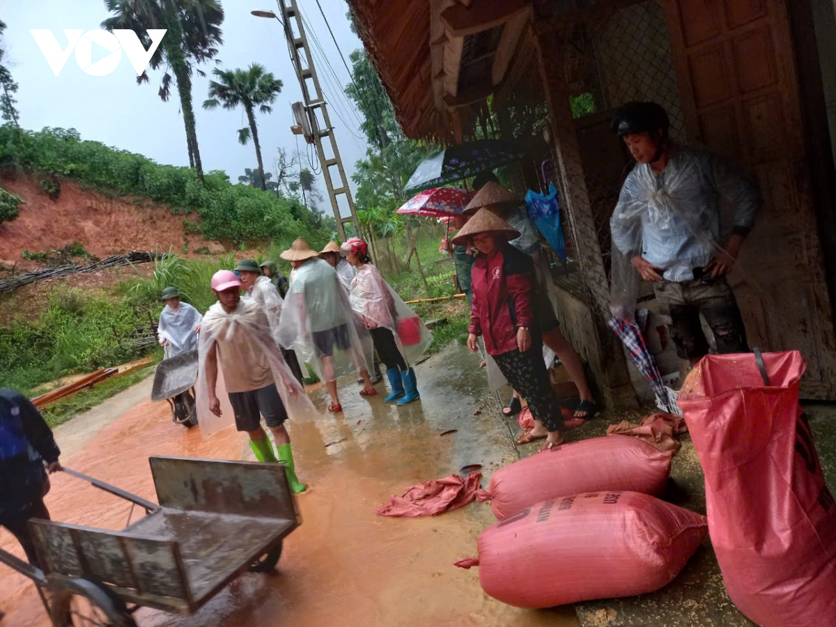 sat lo dat tai huyen luc yen yen bai lam 2 nguoi chet, 4 nguoi bi thuong hinh anh 5