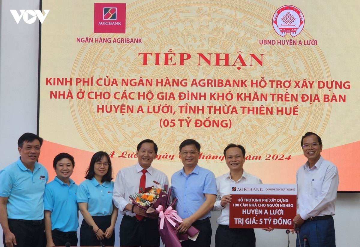 Xóa nhà tạm ở A Lưới