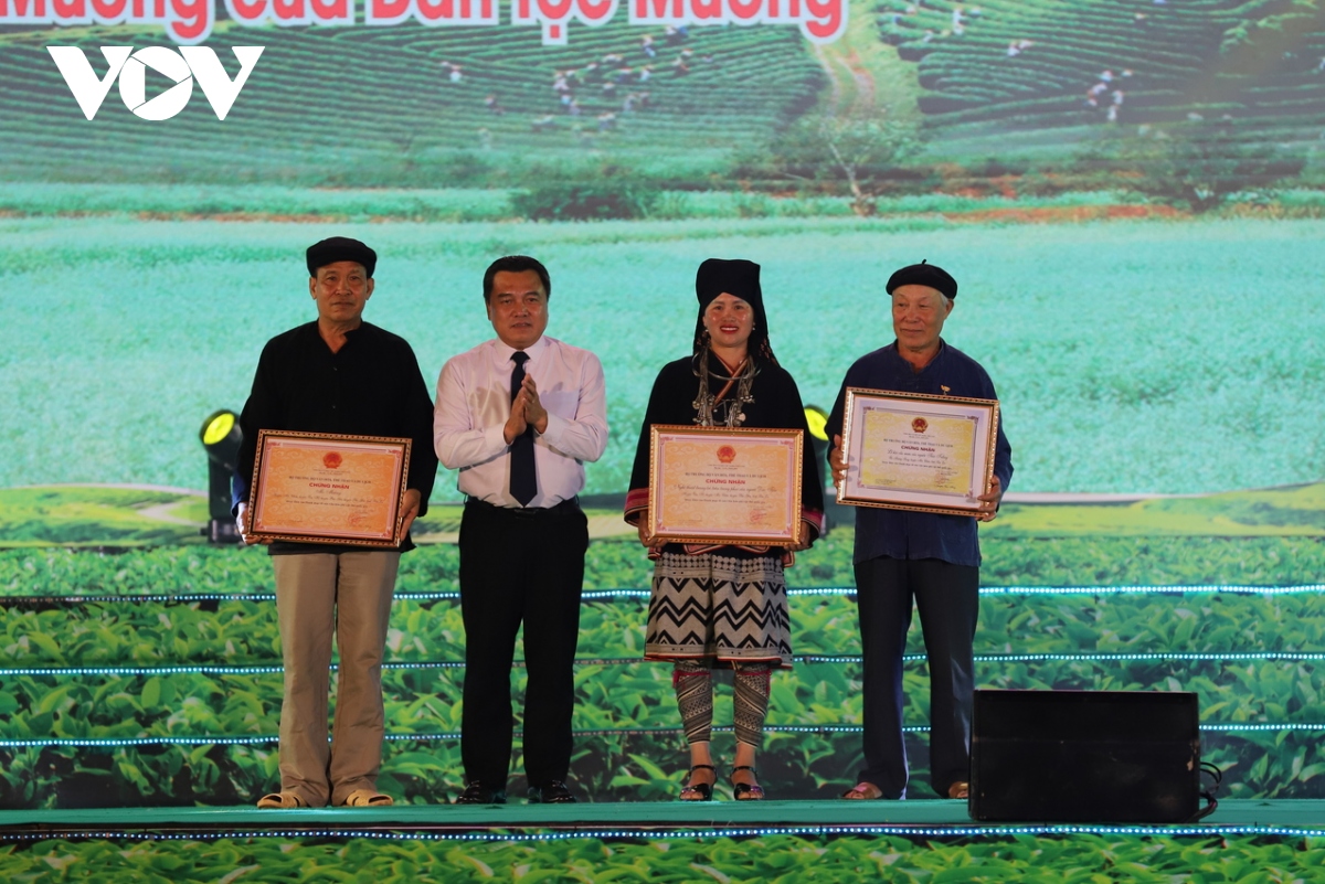 An tuong chuong trinh nghe thuat Dam say dem ho hen tai moc chau hinh anh 5