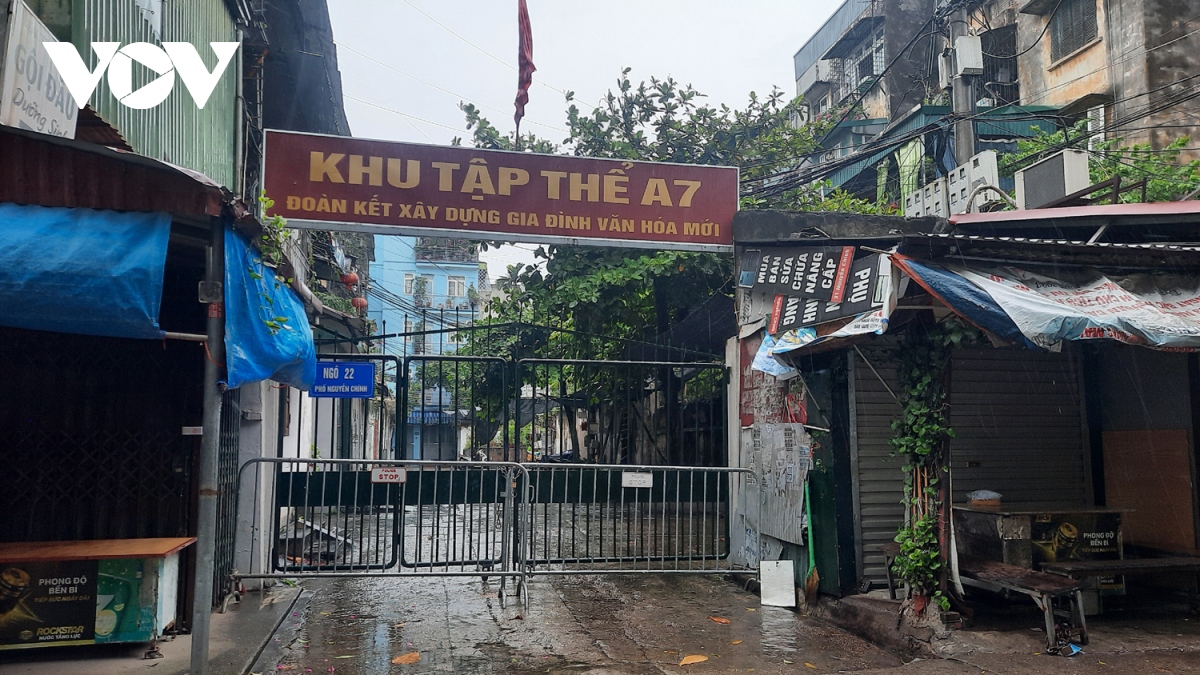 mot so ho dan o tan mai ha noi phai ta tuc tai truong tieu hoc de tranh bao hinh anh 8