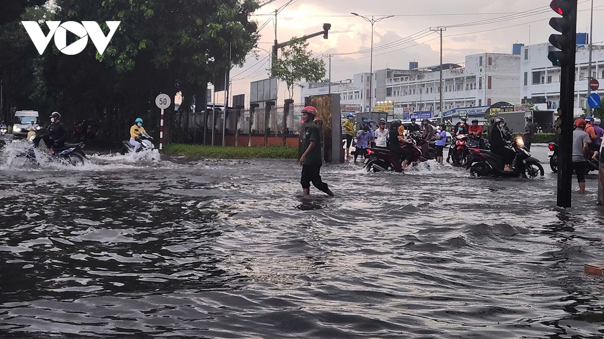 Tái diễn “biển nước” tại khu vực khu công nghiệp Giao Long, tỉnh Bến Tre