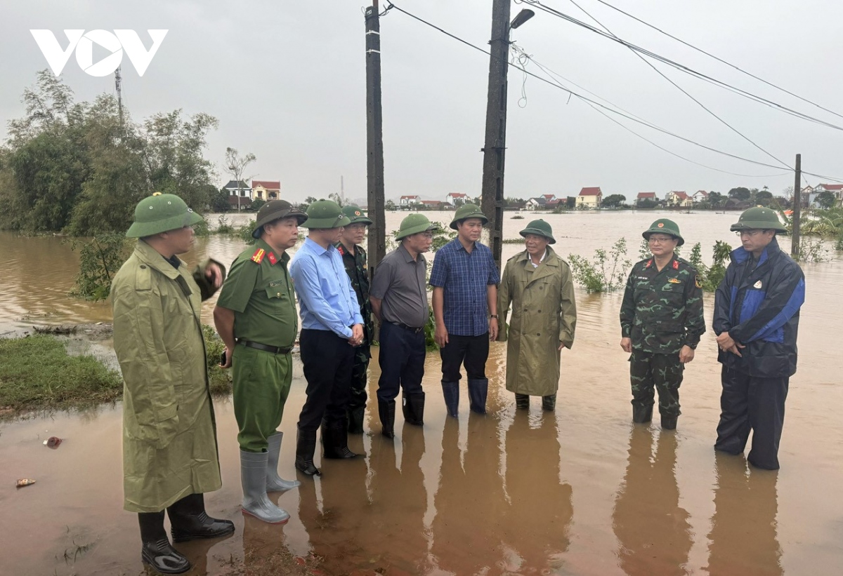 hon 100 ho gia dinh o gia binh, bac ninh dang bi co lap do ngap ung hinh anh 2