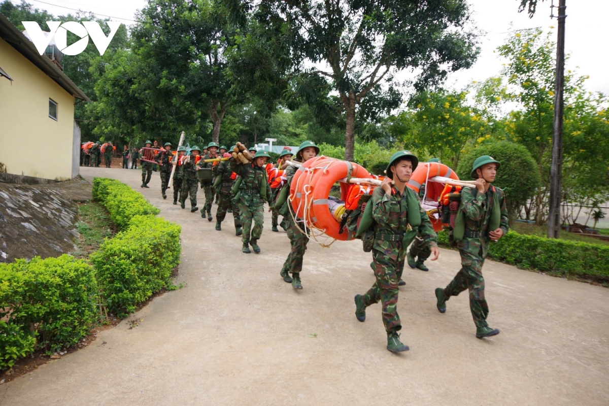 kinh nghiem ung pho bao so 4 khong chu quan va quyet liet phong tu som hinh anh 7