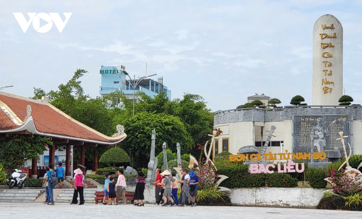 bac lieu don hon 74.000 luot du khach trong dip le quoc khanh 2 9 hinh anh 1