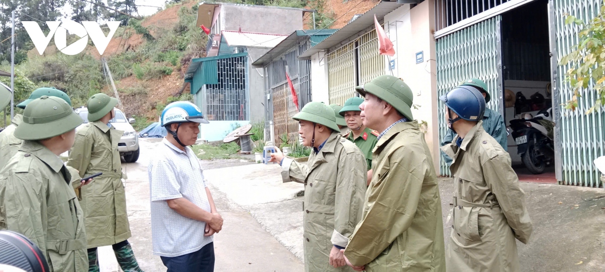 truc tiep bao so 3 dang tren dat lien quang ninh, hai phong, giat cap 16 hinh anh 81